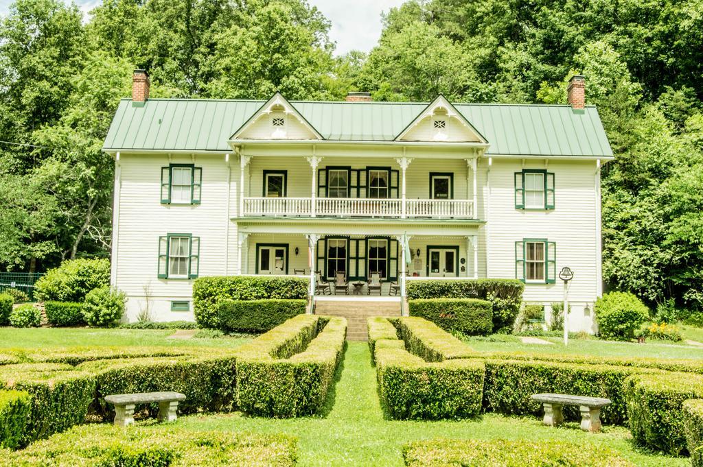 Mountain Rose Inn Woolwine Exterior photo